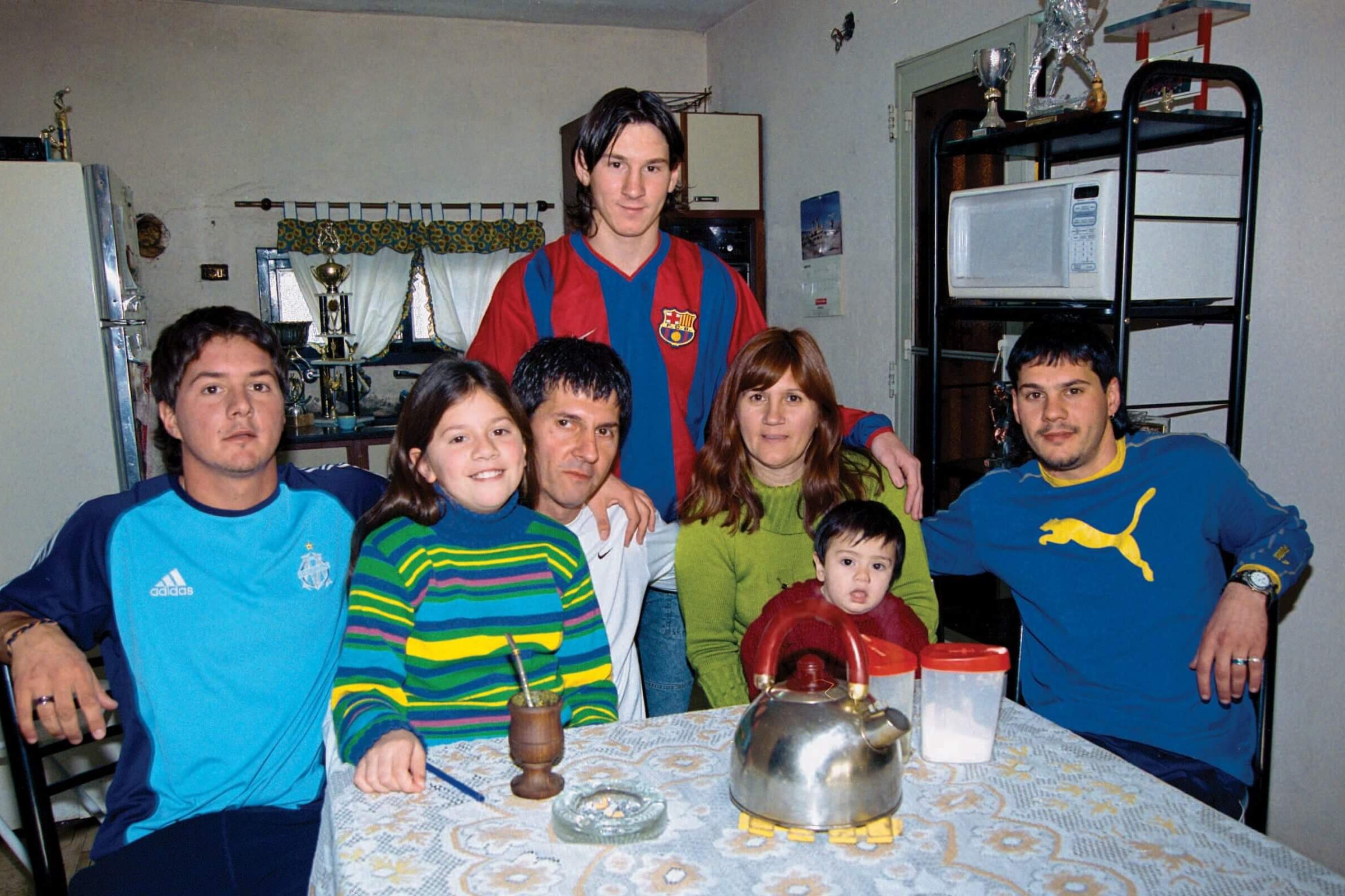 Lionel Messi và tháng nghiệt ngã nhất sự nghiệp của anh 8