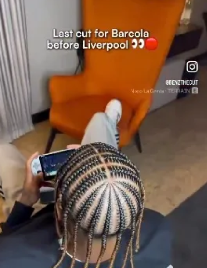 Thợ cắt tóc xác nhận Bradley Barcola tới Liverpool 2