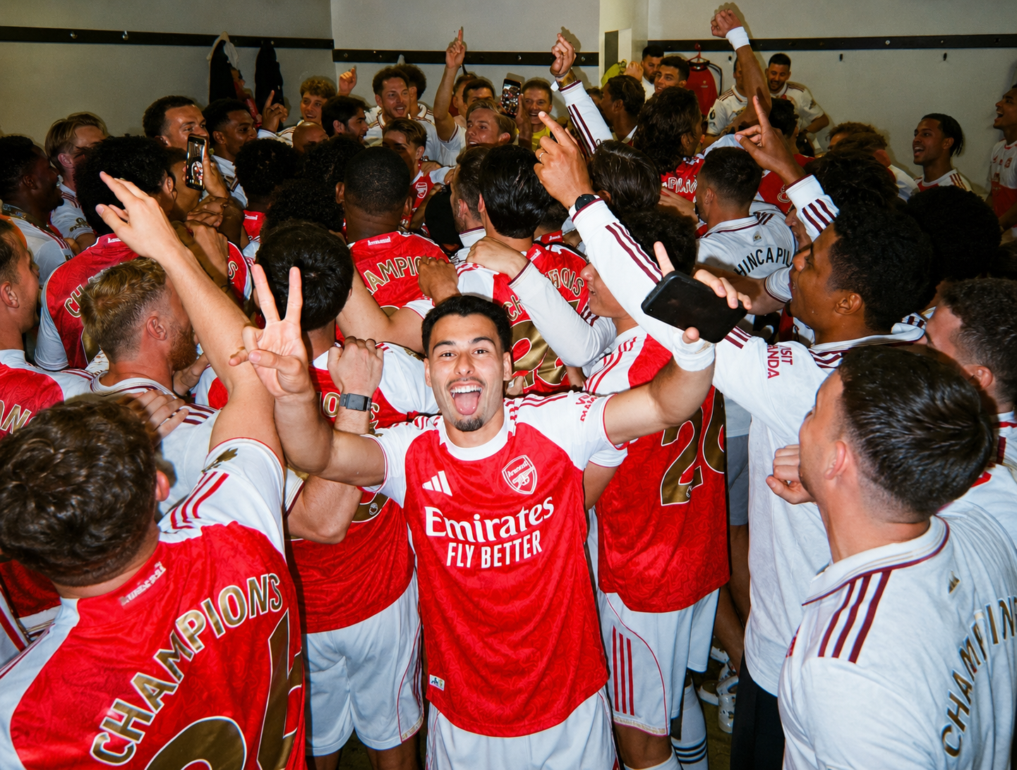 Tạm biệt nhé, Gabi nhỏ của Arsenal! 3