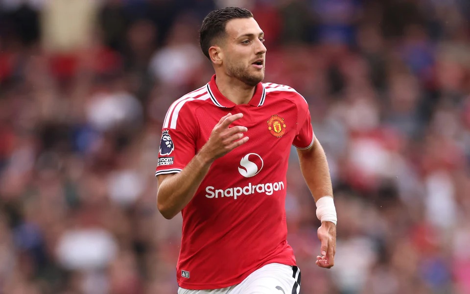 Chiến lược chuyển nhượng ba giai đoạn của Man Utd có thể khiến họ phải trả giá 3