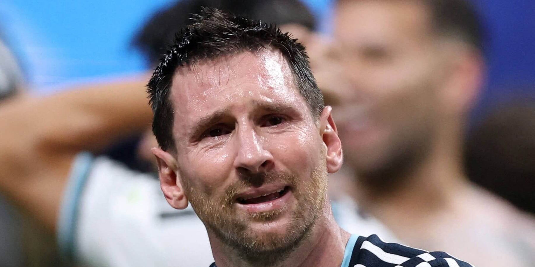 Chúng ta đều ích kỷ khi chỉ muốn Messi cứ chơi bóng mãi 6