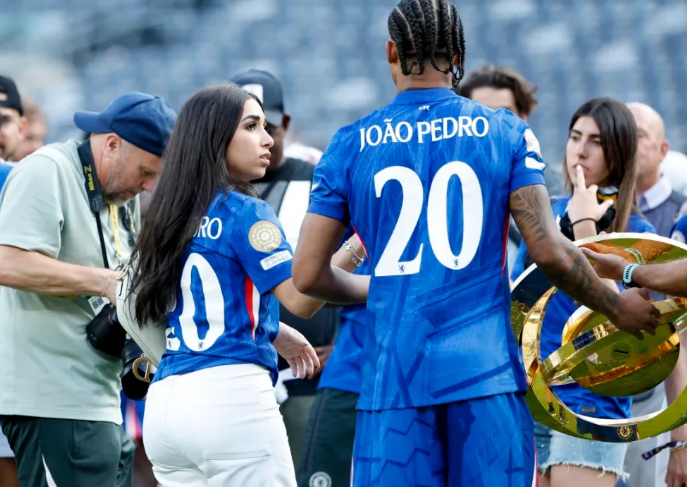 Điểm mặt những nàng WAGs đẹp nhất trận Arsenal vs Chelsea 9