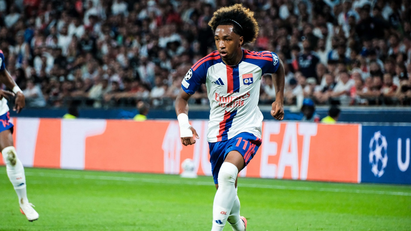 Ba lý do quan trọng cho quyết định không mua thêm tiền đạo cánh trái của Arsenal 2