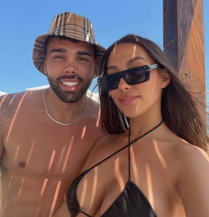 Điểm mặt những nàng WAGs đẹp nhất trận Arsenal vs Chelsea 1