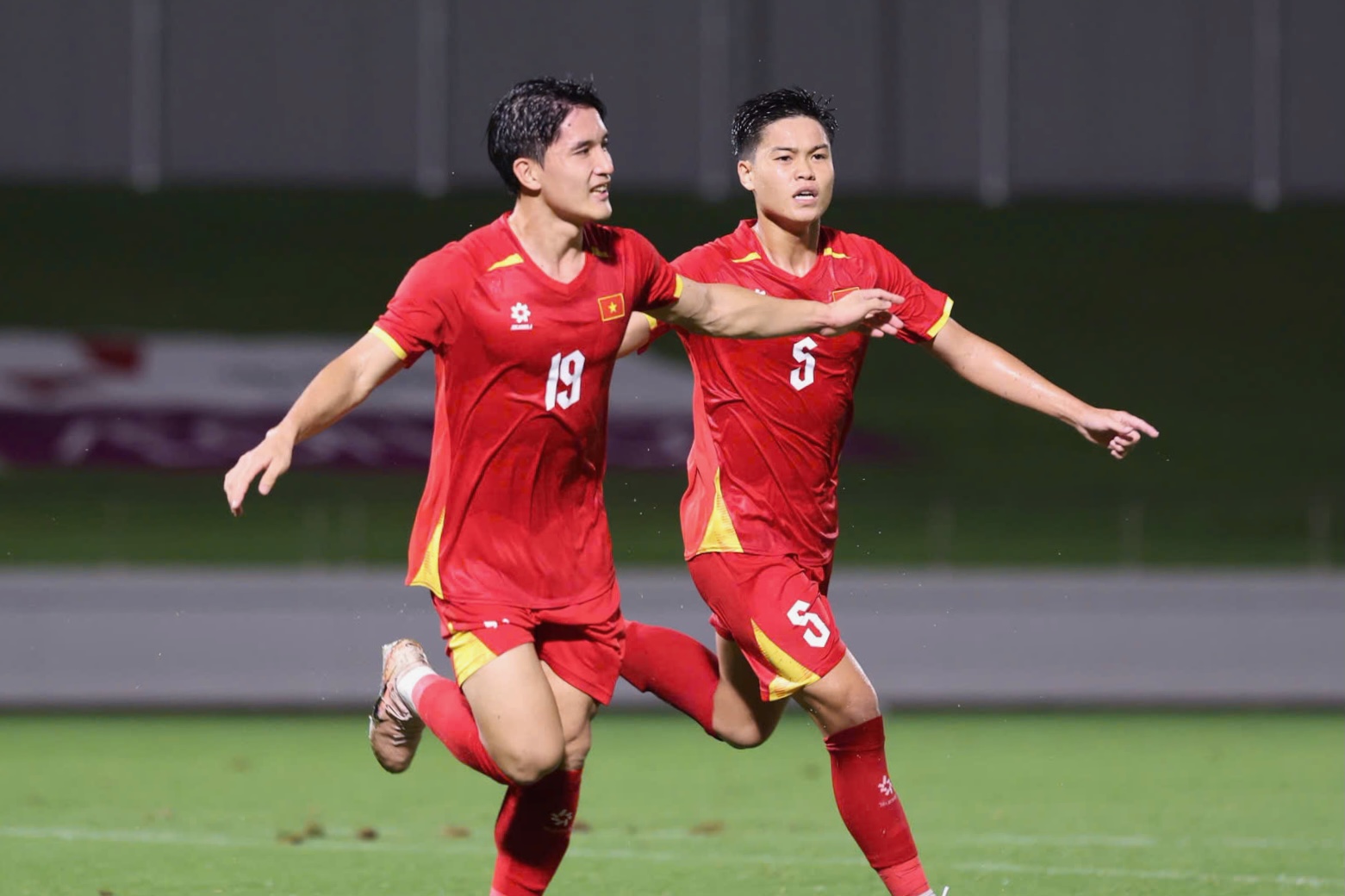 Ngoc My ghi ban go hoa cho U23 Viet Nam vs U23 Kuwait 15/9. anh: SN