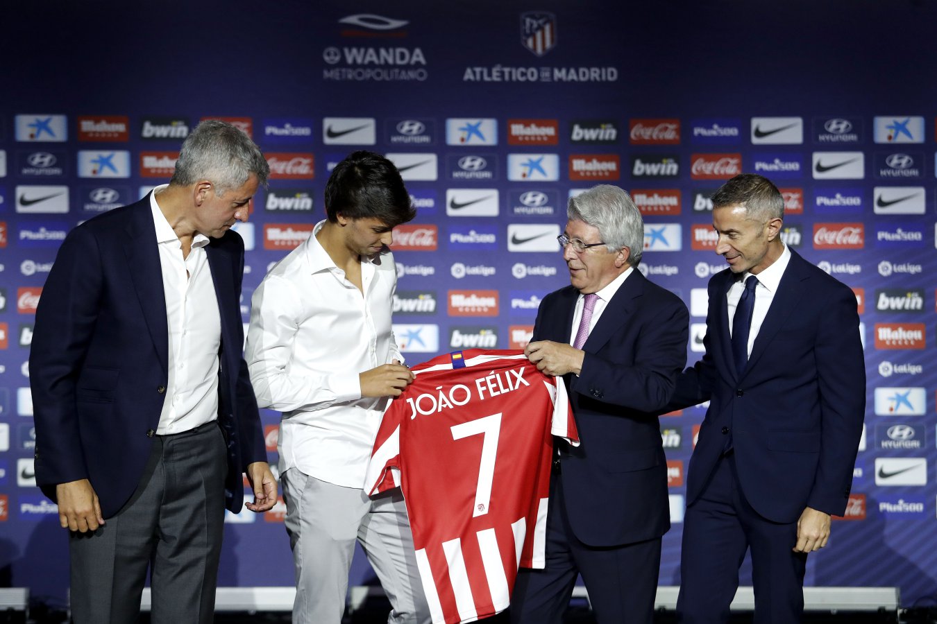 Atletico Madrid Từ “con mồi” thành nỗi ám ảnh của Mourinho 4 Atletico Madrid Từ “con mồi” thành nỗi ám ảnh của Mourinho 4