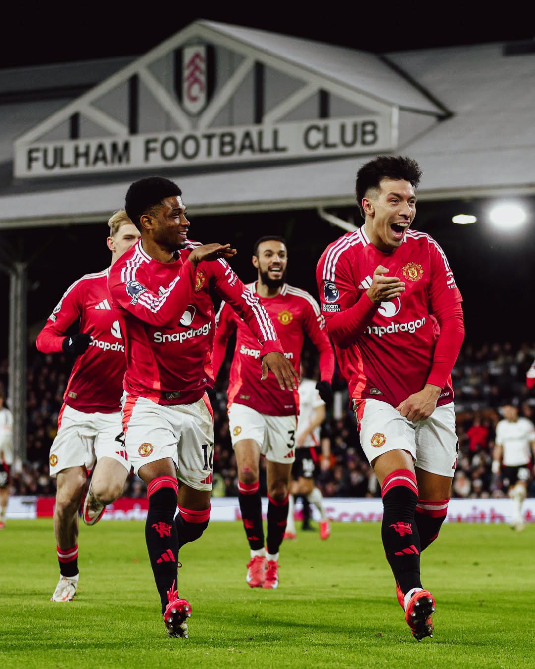 Paul Scholes âu lo về chiến lược chuyển nhượng cầu thủ của MU 1 Paul Scholes âu lo về chiến lược chuyển nhượng cầu thủ của MU 1