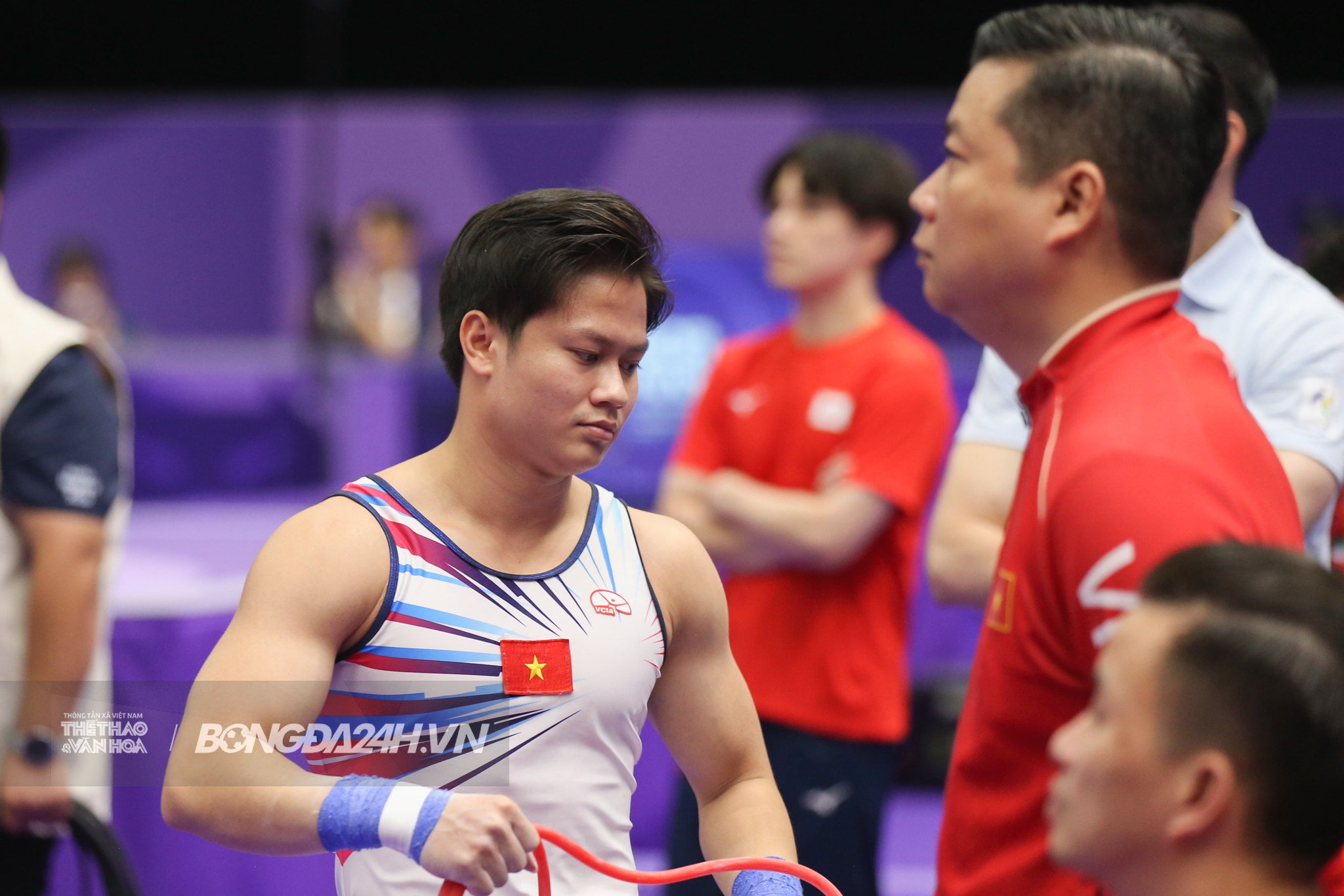 Lỡ huy chương ASIAD, nam thần thể dục dụng cụ Việt Nam bật khóc 12