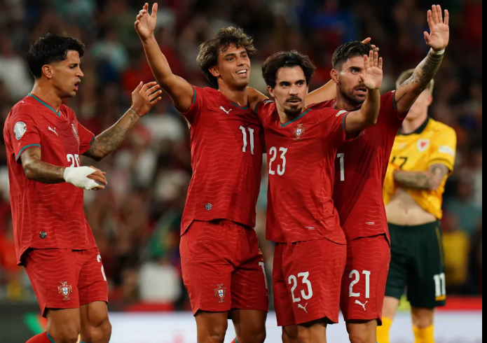 Cristiano Ronaldo thất vọng khi bàn thắng bị từ chối 5 Cristiano Ronaldo thất vọng khi bàn thắng bị từ chối 5