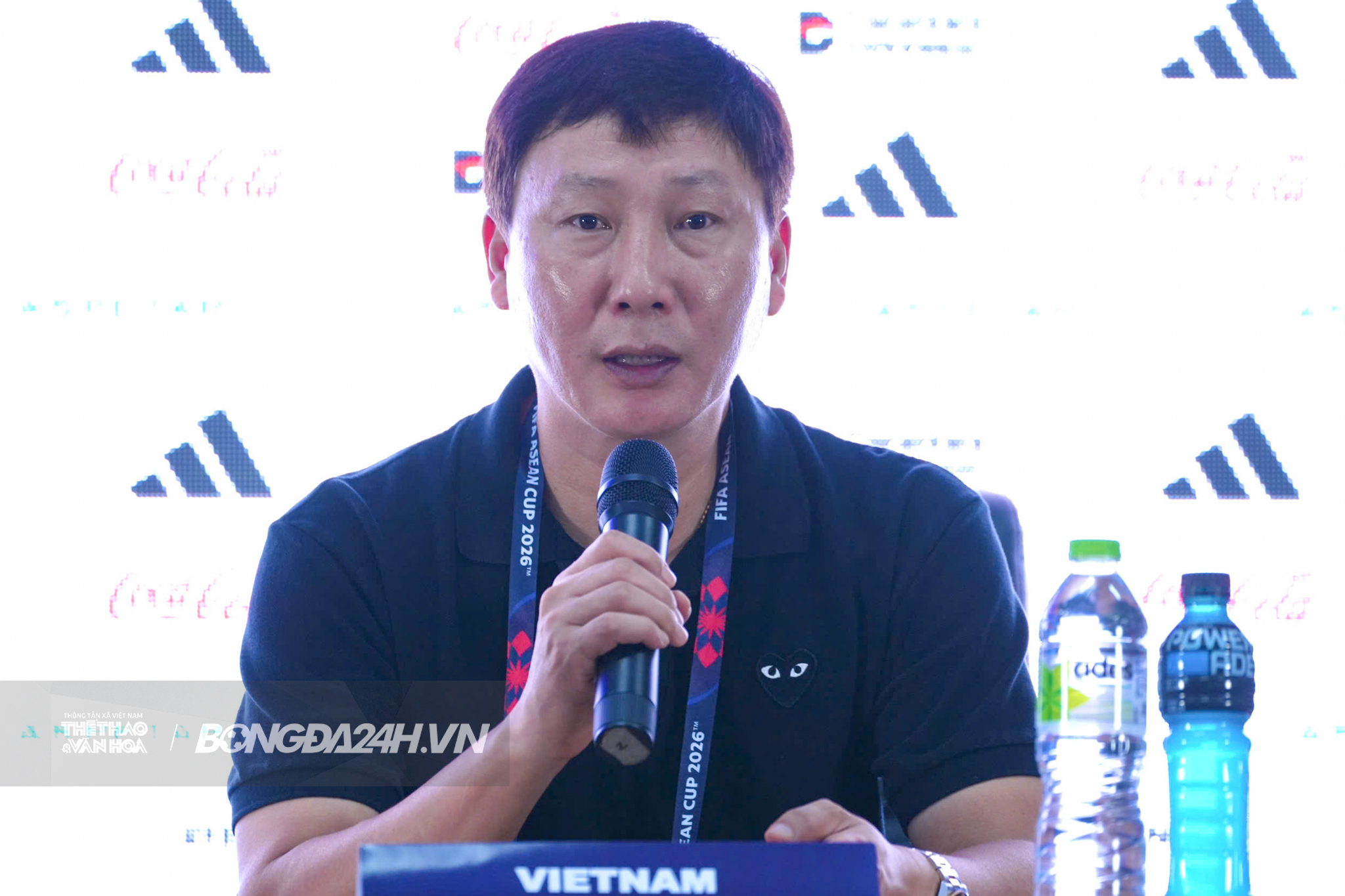 HLV Kim Sang Sik chia sẻ sau trận thắng Philippines lượt ra quân FIFA ASEAN Cup 26/9 HLV Kim Sang Sik chia se sau tran thang Philippines luot ra quan FIFA ASEAN Cup 26/9