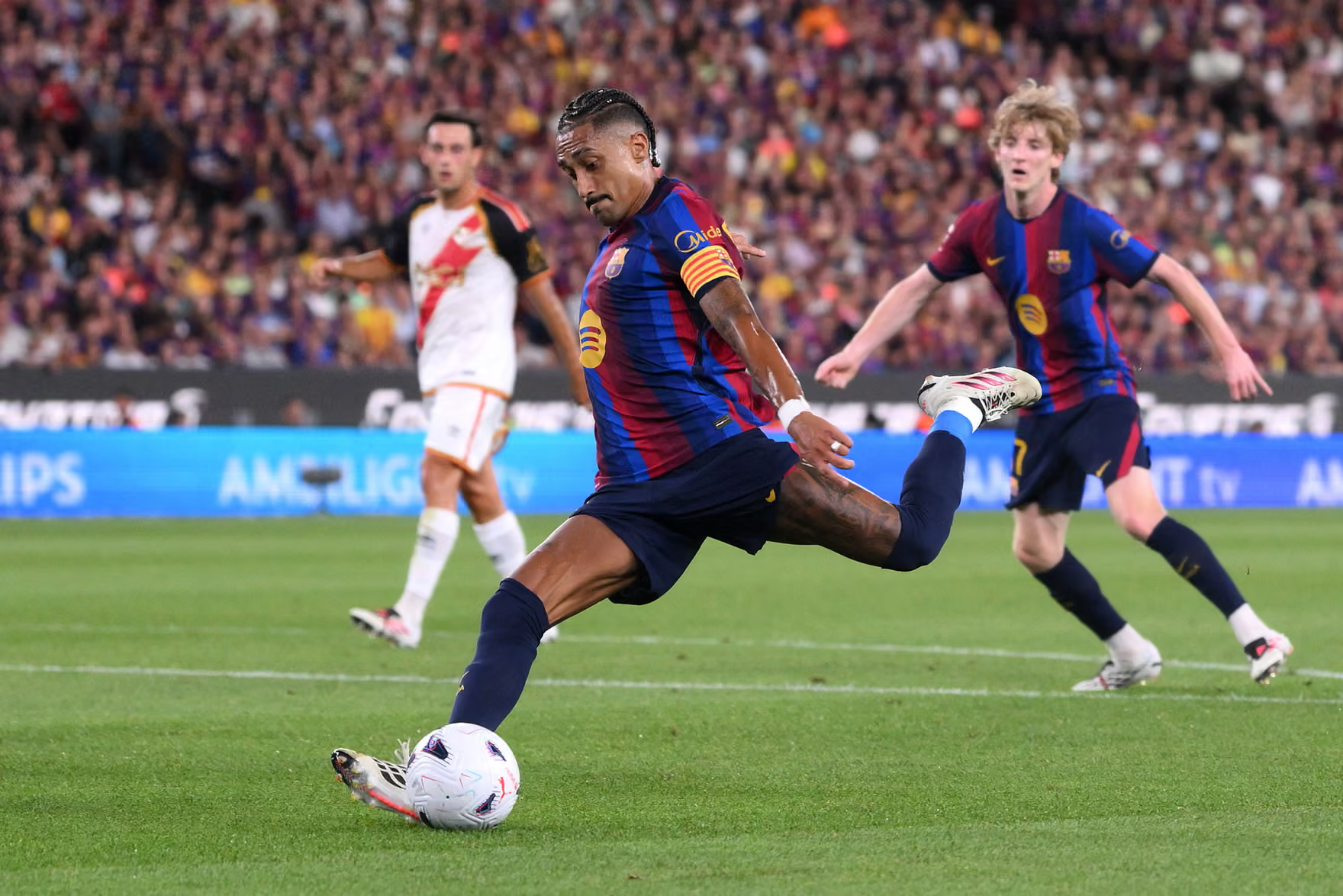 Raphinha Trong đầu tôi đã nghĩ mình sẽ rời Barca, nhưng chỉ vài câu nói cũng có thể thay đổi bạn 3