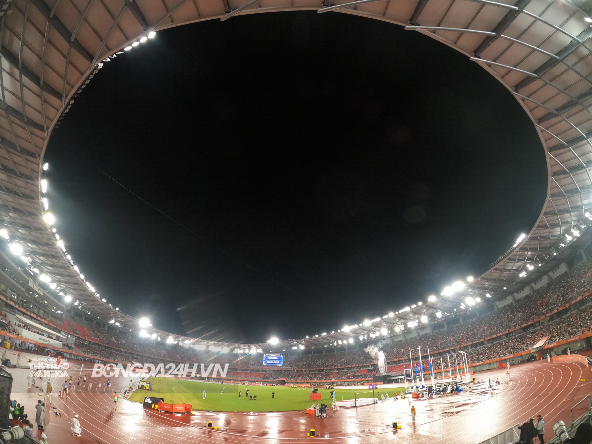 Hai ngôi sao Đông Nam Á thống trị đường chạy 200m ASIAD 1