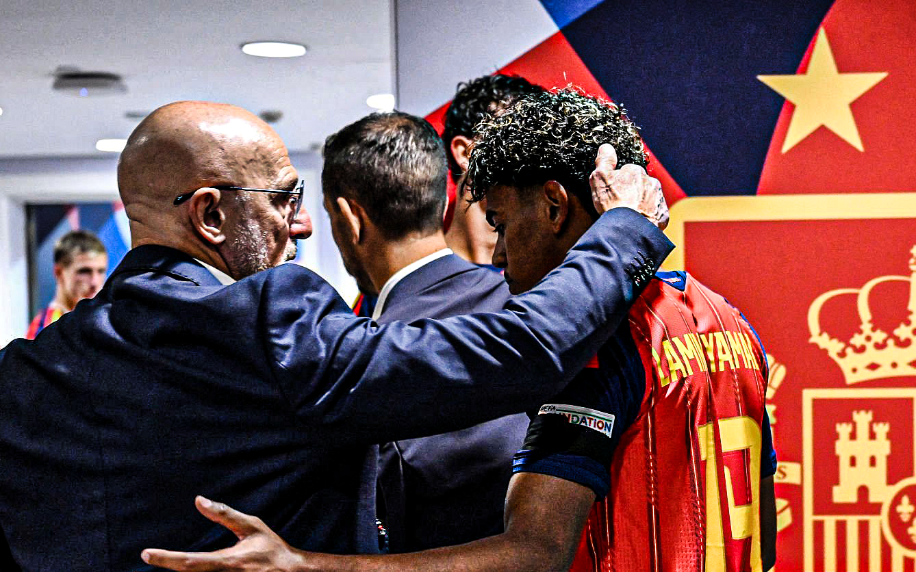 Luis de la Fuente QBV 2026 cho HLV ư Tôi đã vô địch World Cup, chỉ nói thế thôi 4