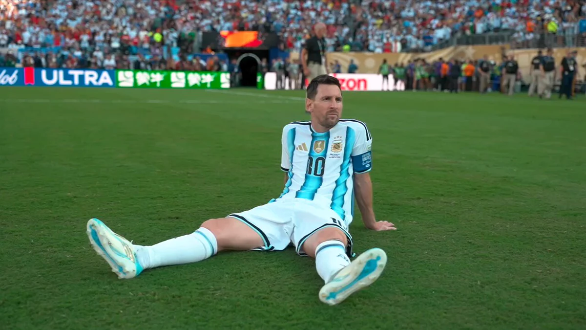 Khi nhà vua cần đồng đội chạy thay Messi và Ronaldo khác nhau ở đâu 3