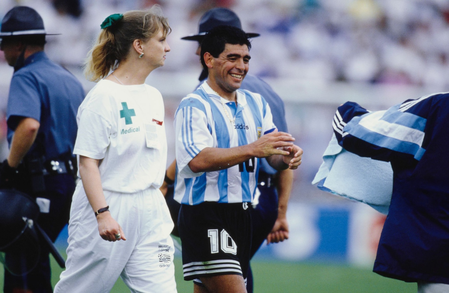 Điều Maradona không có, Messi sẽ có ở Monumental 3
