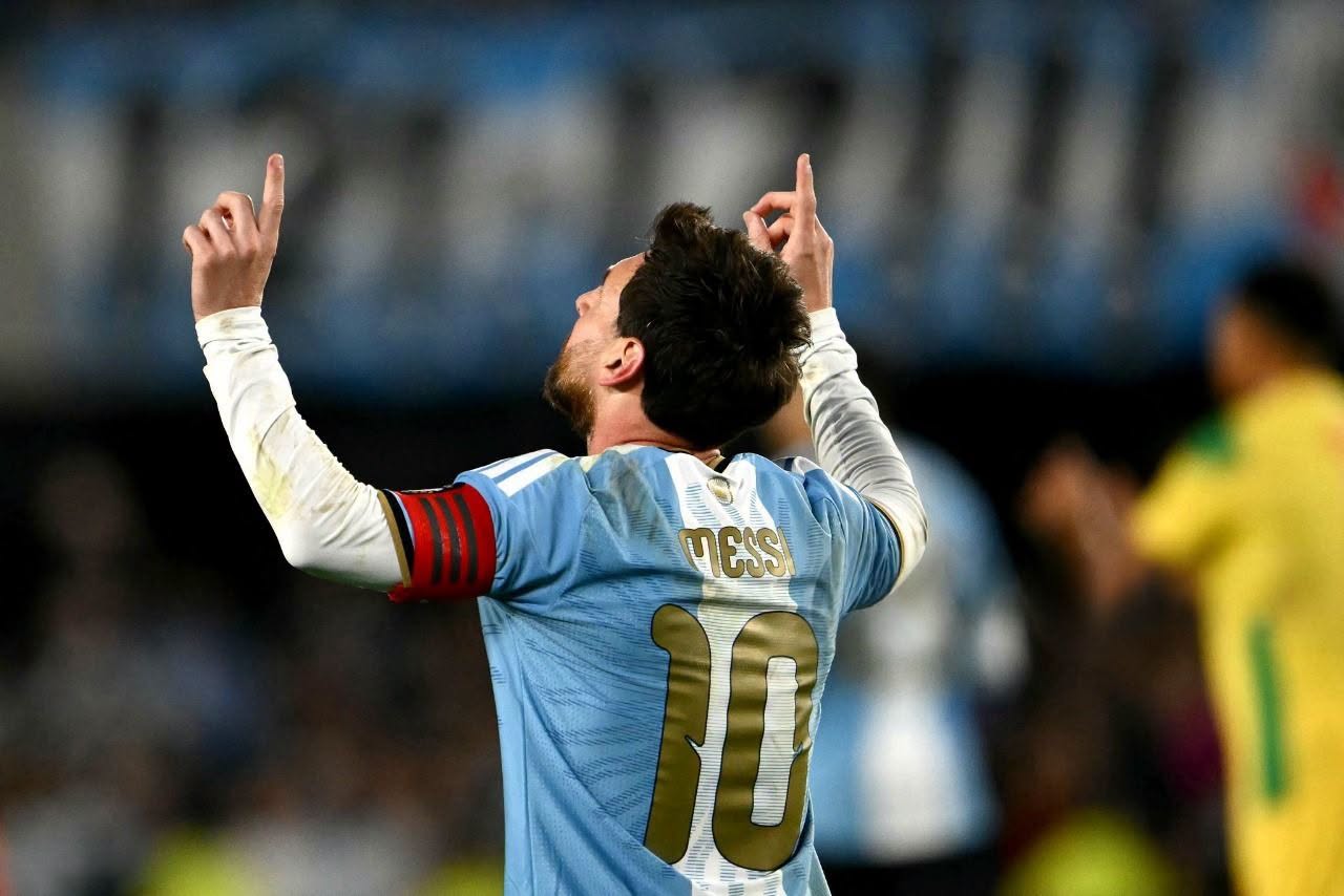 Lionel Messi Người đi, ừ nhỉ, người đi thực… 1 Lionel Messi Người đi, ừ nhỉ, người đi thực… 1