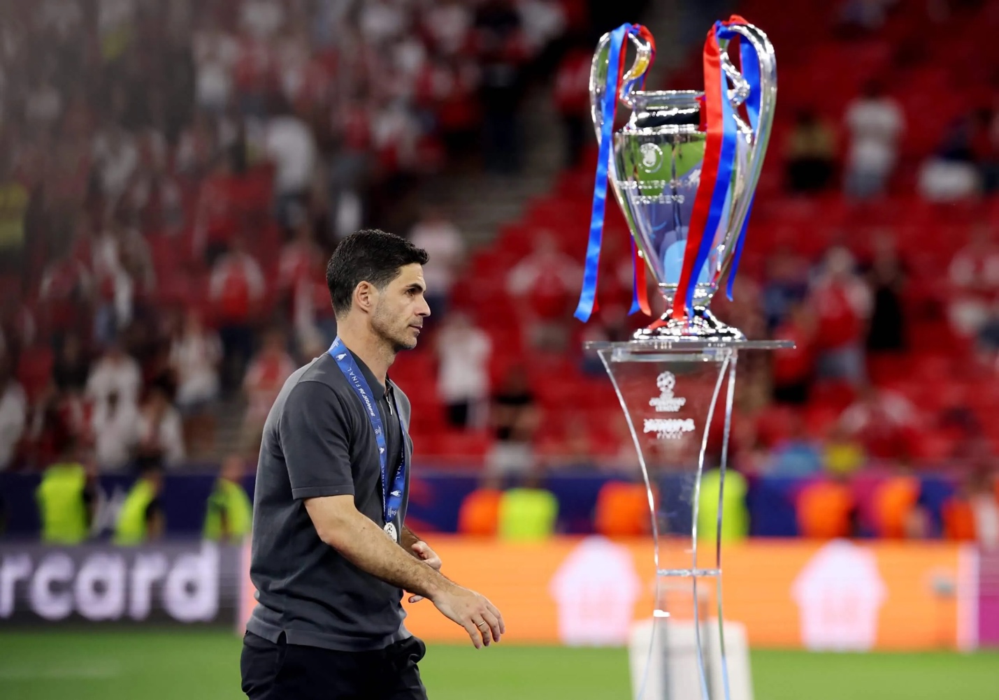 Phỏng vấn Mikel Arteta Thất bại ở Champions league vẫn như chất độc trong huyết quản tôi 4