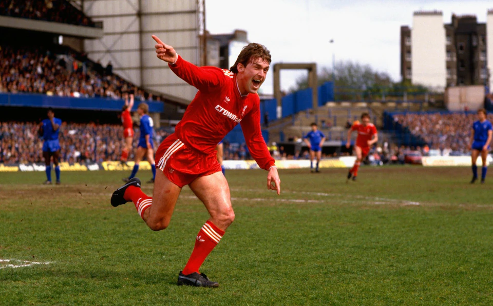 Sir Kenny Dalglish Người ta bảo đừng mang những vấn đề ở công việc về nhà Nhưng không mang về thì mang đi đâu 1 Sir Kenny Dalglish Người ta bảo đừng mang những vấn đề ở công việc về nhà Nhưng không mang về thì mang đi đâu 1