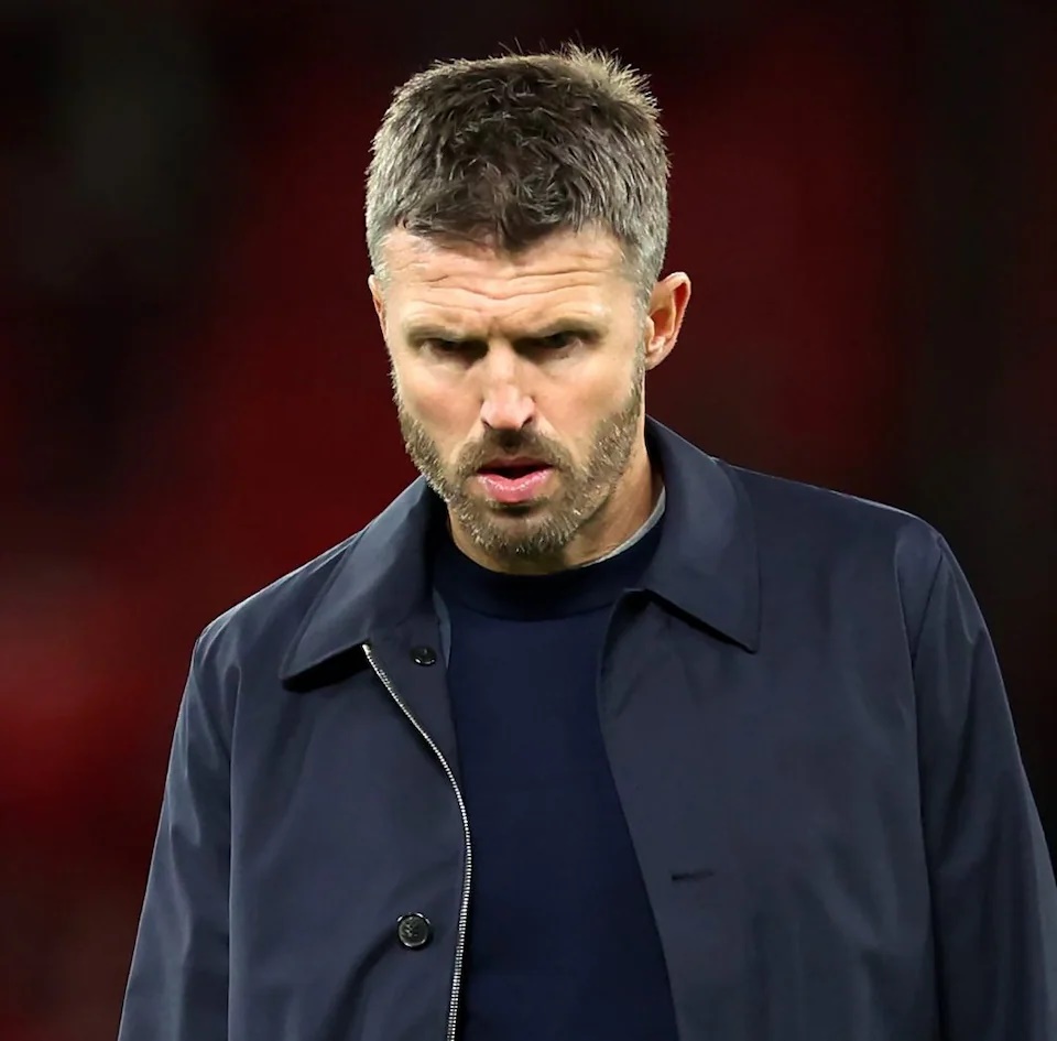 Michael Carrick và sức ép sau khởi đầu tệ nhất của Quỷ đỏ trong 40 năm 2