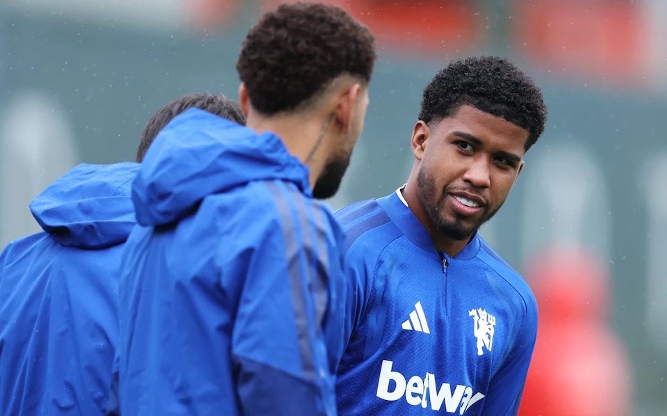 Michael Carrick và sức ép sau khởi đầu tệ nhất của Quỷ đỏ trong 40 năm 4