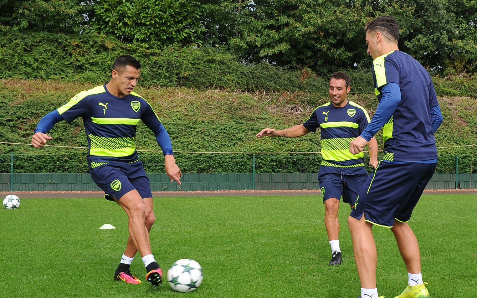 Mesut Özil 201516 Khi 146 cơ hội vẫn không đủ để làm nên lịch sử 2