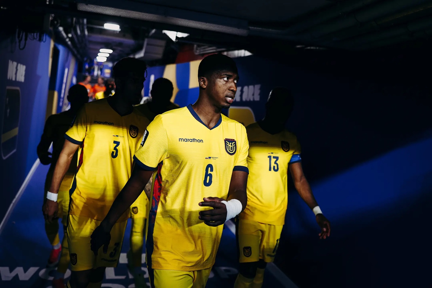 Willian Pacho Thiếu vắng bóng mẹ, đời con có nghĩa gì đâu! 8
