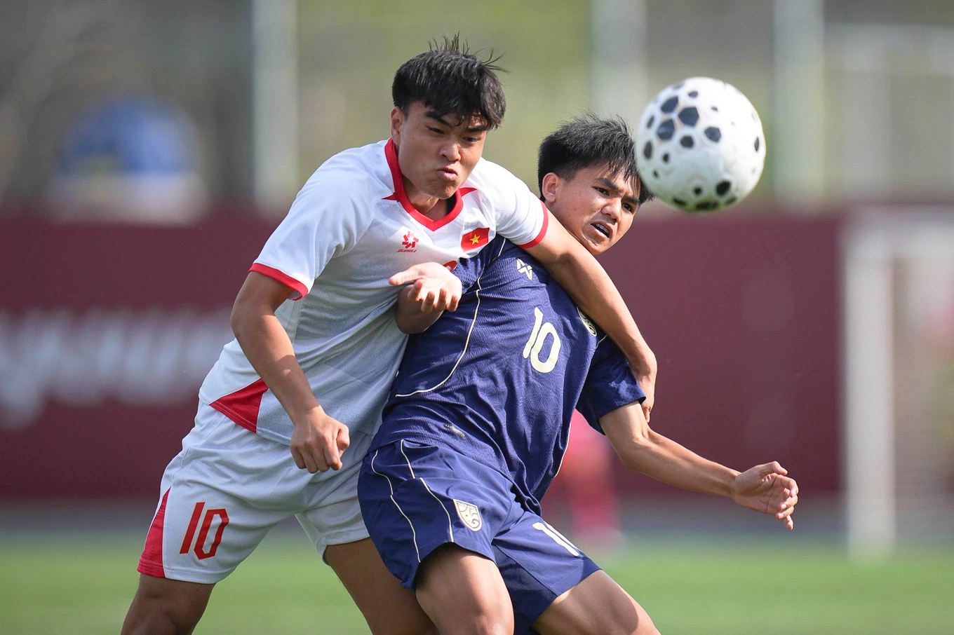U23 Viet Nam dung do “Ky phung dich thu” U23 Thai Lan tai Giai bong da giao huu quoc te U23 – Gia Lai VTV Cup 2026