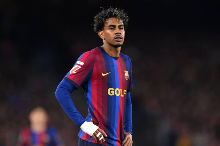Barcelona Sau ánh dương là bão nổi 1