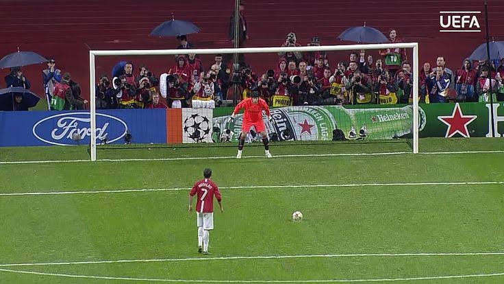 Cristiano Ronaldo mùa 200708 Khi một cầu thủ vượt qua mọi giới hạn của bản thân 7