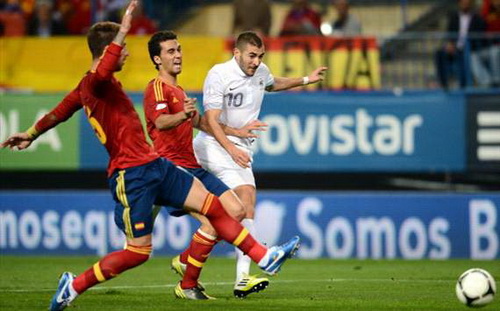 Pháp xuất sắc cầm chân Tây Ban Nha trên thế thắng sau đoạn kết bi tráng