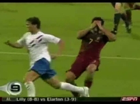 10 pha ngã vờ trơ trẽn nhất thế giới