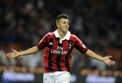 El Shaarawy và Cassano sẽ quyết định số phận derby Milano