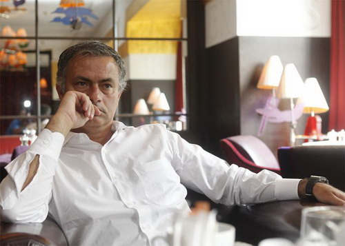 Mourinho: “Sẽ thật quá quắt nếu Messi giành 4 QBV, trong khi Ronaldo chỉ 1”