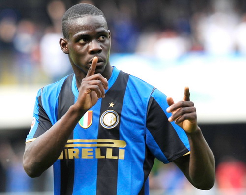 Ngày về của “Siêu quậy” Balotelli