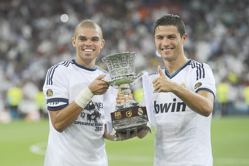 Pepe: Ronaldo sẽ ở lại Real, nhưng Mourinho thì không chắc