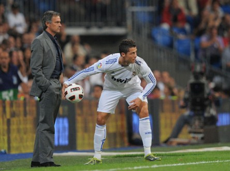 Mourinho cần rũ bỏ nỗi ám ảnh về Barca