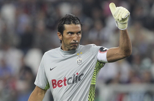 Cuối tuần tới, Buffon sẽ chính thức gắn bó với Juve thê