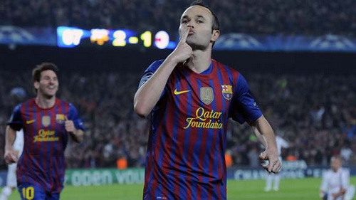 Vấn đề của Barca trước El Clasico: Iniesta trở lại, Alexis hay Fabregas phải “hy sinh”?