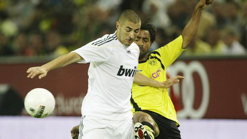 Real mất họng pháo Benzema trước đại chiến gặp Dortmund