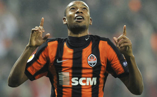 Sao Shakhtar dằn mặt John Terry: Đừng có dại mà nhạo báng màu da của tôi