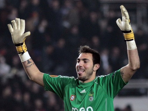 Mourinho triển khai chiến dịch tìm người dự phòng cho Casillas