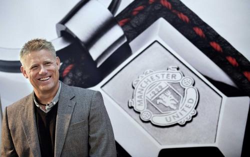 Thủ môn huyền thoại của M.U ngưỡng mộ De Gea