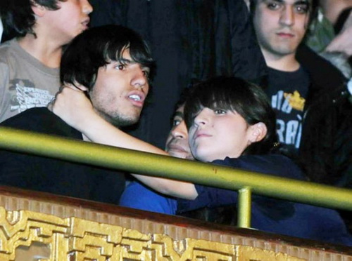 Sergio Aguero chia tay con gái Maradona: Khi “con giun” El Kun không chịu bị xéo mãi