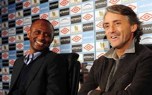 “Man City muốn lớn thì nhìn M.U mà học”