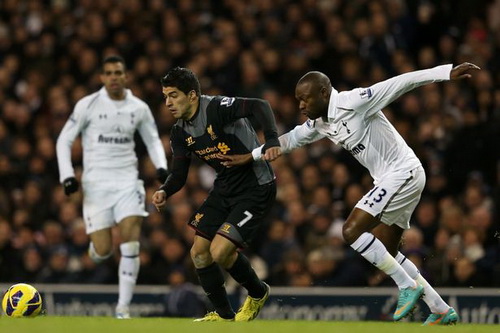 Hãy giải thoát Liverpool khỏi... Luis Suarez