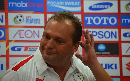 HLV tuyển Lào: Việt Nam có cơ hội vô địch AFF Cup 2022