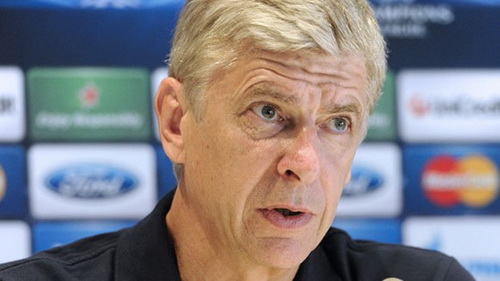 Đánh rơi chiến thắng, Wenger vẫn hài lòng với các học trò