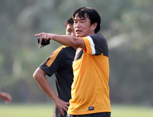 Chọn người thay HLV Phan Thanh Hùng: HLV nội, nhưng là ai?