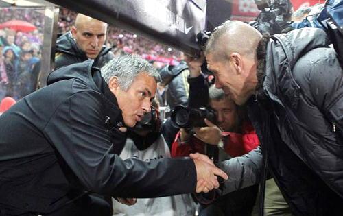 Atletico và lời nguyền derby: Simeone có thắng nổi Mou?