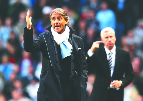 Roberto Mancini lại chơi trò võ mồm